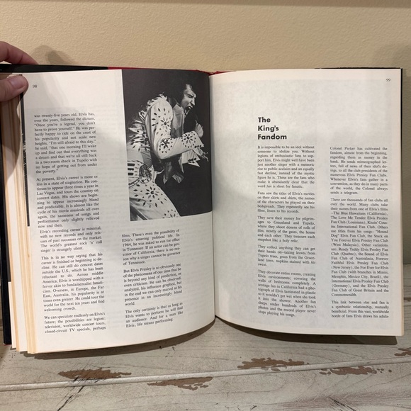 Elvis: The Films and Career of Elvis Presley by Steven and Boris Zmijewsky - Picture 7 of 10